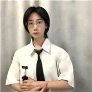 Als eine Chinesischlehrerin kann ich alle Altersgruppen unterrichten.